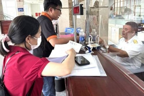 Thuế Tp. HCM: Siết quản lý thuế thu nhập cá nhân, tăng hỗ trợ kê khai qua eTax Mobile