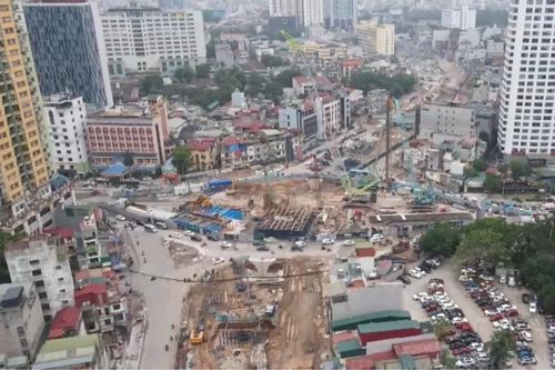 Đẩy nhanh tiến độ cầu vượt Nguyễn Chí Thanh