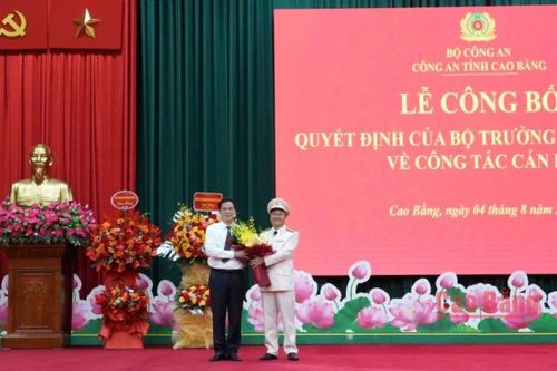 Công an tỉnh công bố quyết định của Bộ trưởng Bộ Công an về công tác cán bộ
