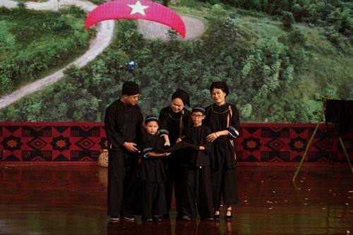 Dấu ấn Hội thi trình diễn trang phục dân tộc