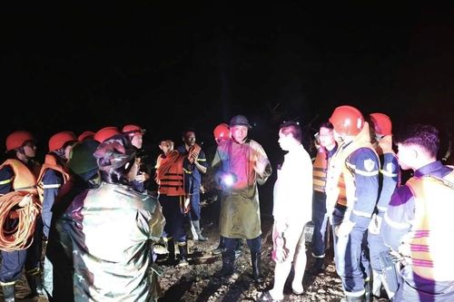Sơn La: Mưa lớn gây sạt lở nghiêm trọng, khẩn cấp sơ tán 84 hộ dân trong đêm