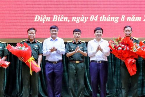 Giải thể, tổ chức lại Ban chỉ huy phòng thủ khu vực, thành lập Trung đoàn Bộ binh
