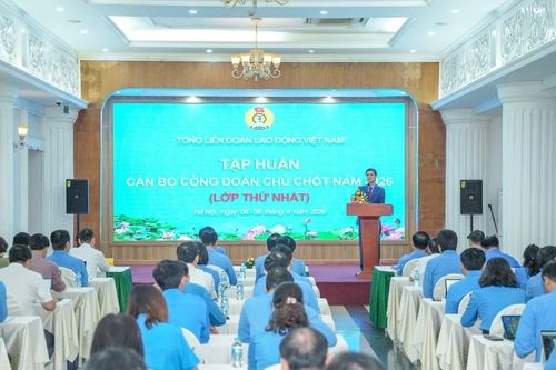 Khai mạc lớp tập huấn dành cho cán bộ Công đoàn chủ chốt