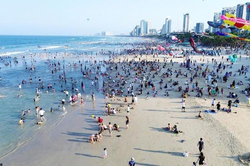 Du lịch, thu hút đầu tư khởi sắc tạo động lực tăng trưởng cho Đà Nẵng