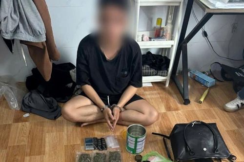 Giấu 'ma' trong phòng trọ