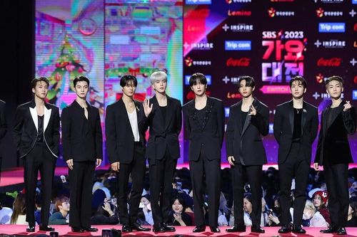 THE BOYZ 'đổi chủ'