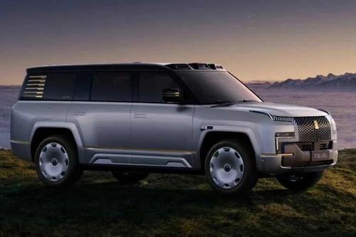 [GALLERY] Chi tiết BYD Yangwang U8L bản 4 chỗ mạ vàng thật, hơn 7 tỷ đồng