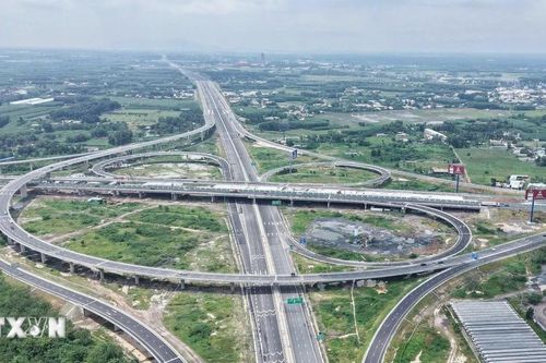 Nhanh chóng hoàn thiện dự án kết nối vùng, sân bay Long Thành