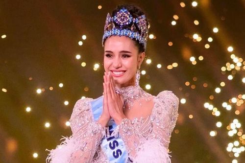 Opal Suchata trước 1 tháng hết nhiệm kỳ Miss World