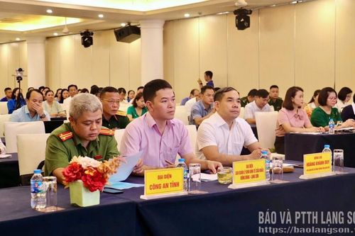 Bồi dưỡng, cập nhật kiến thức hội nhập quốc tế về kinh tế
