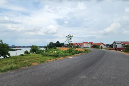 Thi công '3 ca, 4 kíp', cấp bách sửa chữa hàng chục km đê sông Cầu trước mùa mưa