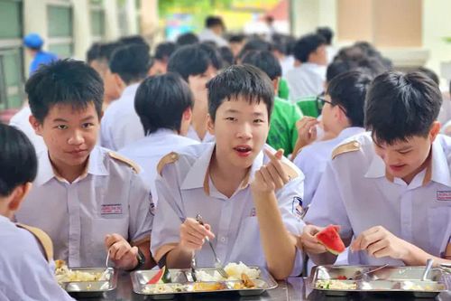 Quản lý bữa ăn bán trú, giám sát chất lượng suất ăn bằng phần mềm