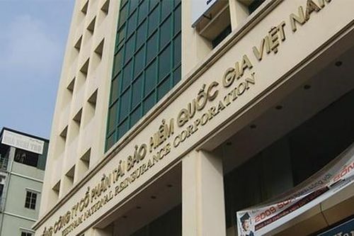 Chi phí bồi thường tăng vọt, Tái bảo hiểm Quốc gia (VNR) sụt giảm lợi nhuận quý II