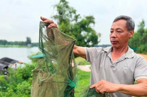 Cần làm rõ việc cấm người dân đánh bắt thủy sản trên sông Thiếp