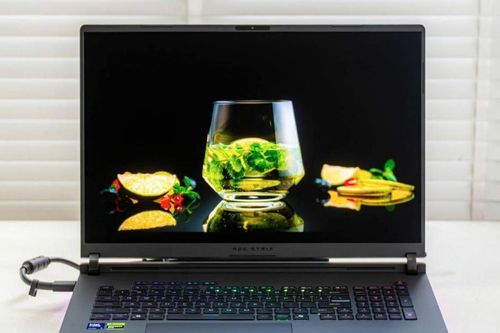 ASUS đưa laptop gaming RTX 5090, màn hình Mini-LED 4K 240Hz đầu tiên về Việt Nam