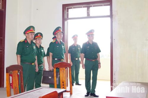 Chỉ huy trưởng Bộ CHQS tỉnh kiểm tra các đơn vị trực thuộc