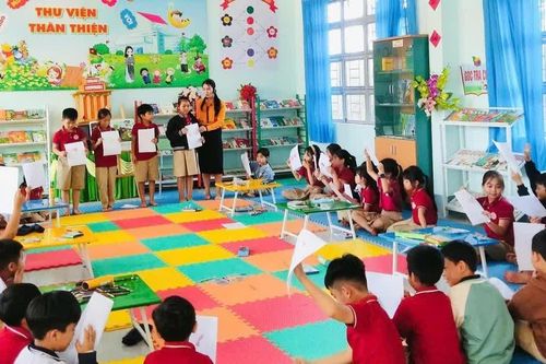 Thư viện thân thiện trong trường tiểu học: “Chìa khóa” giúp học sinh DTTS tăng cường tiếng Việt