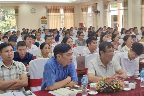 Tập huấn khám, chữa bệnh BHYT, dự phòng mắc rối loạn tâm thần