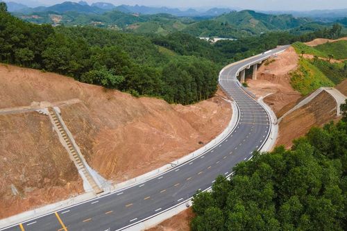 Cận cảnh gần 30km đường Hồ Chí Minh qua Thái Nguyên, Tuyên Quang sắp đưa vào khai thác