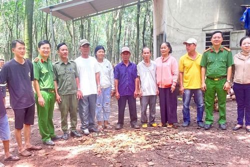 Công an xã giúp người đàn ông đoàn tụ gia đình sau gần nửa thế kỷ thất lạc