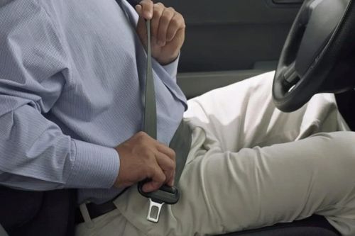 5 tính năng an toàn của xe ô tô dù 'phiền' đến đâu, bạn cũng không nên tắt
