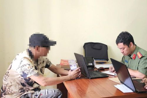 Đăng tin xúc phạm người khác trên Facebook, người đàn ông bị phạt 7,5 triệu đồng