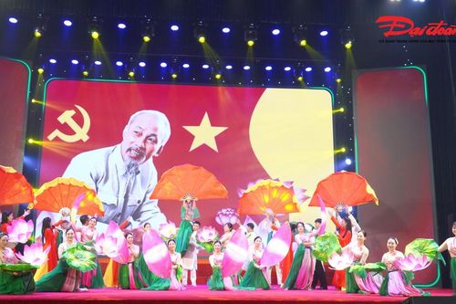 Hà Tĩnh tôn vinh các Đại sứ Văn hóa đọc, lan tỏa giá trị Dân ca Ví, Giặm Nghệ Tĩnh