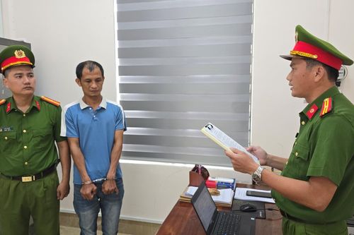 Không chịu hoàn lương