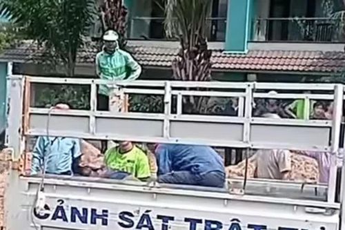 Tường bất ngờ đổ sập, một người tử vong
