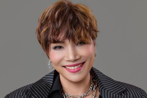 Nỗi day dứt của nữ ca sĩ Việt nổi tiếng đang sống ở Mỹ, là mẹ của 3 con