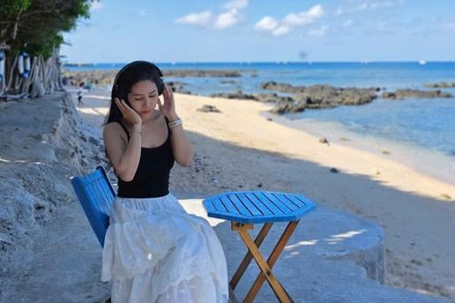 Gia đình Hà Nội 5 lần ghé điểm đến không ô tô ở miền Trung, ăn hải sản 'thả ga'