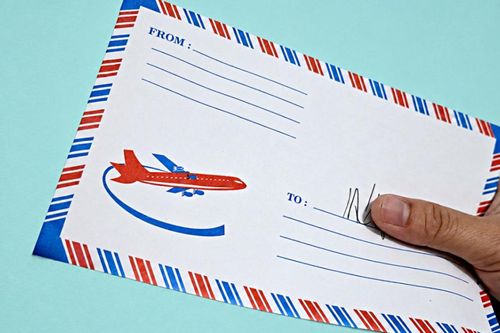 Mẹ chồng đòi phí chăm cháu nội, con dâu rơi nước mắt khi biết sự thật phía sau