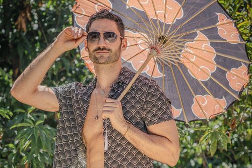 The Parasol Saga – Phần 1: Khi FabulousMe® mở rộng từ quạt cầm tay sang parasol