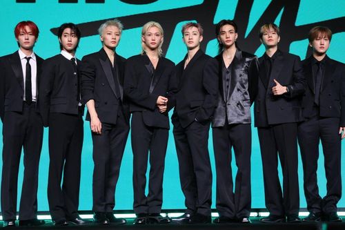 Stray Kids giữ kín kế hoạch dự GRAMMY sau quyết định gây chấn động của BTS