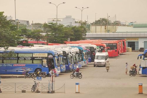 Mở tuyến vận tải hành khách cố định giữa Việt Nam và Lào