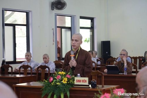 10 tăng sinh xuất sắc bảo vệ khóa luận về di sản Hán Nôm Phật giáo