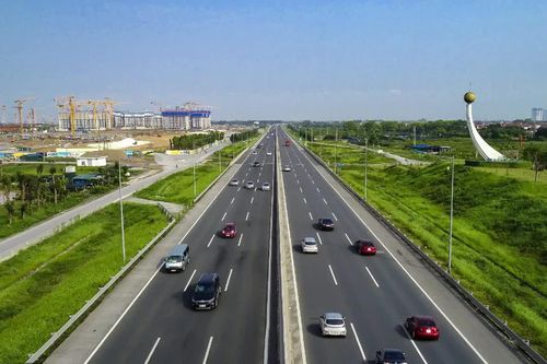 Hai tuyến cao tốc nào sẽ thí điểm tổ chức làn đường dành riêng để vượt xe?