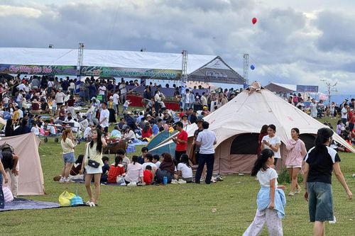 Lễ hội Thảo nguyên ở Quảng Ngãi thu hút hàng nghìn du khách