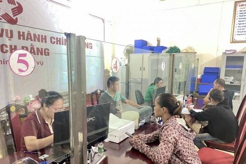 Lấy sự hài lòng của người dân, doanh nghiệp làm thước đo chất lượng phục vụ