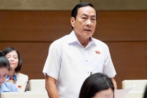Đại biểu Quốc hội đề xuất tăng tuổi nghỉ hưu của sĩ quan Quân đội