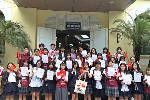 Đoàn học sinh Nhật Bản kết thúc một tuần trải nghiệm tại Hà Nội
