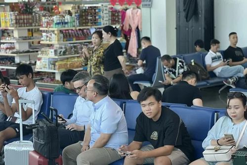 [VIDEO] Giá vé máy bay 2/9 tăng gấp đôi, hãng mở thêm đường bay