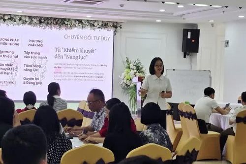 Nâng cao năng lực hỗ trợ học sinh khuyết tật học hòa nhập