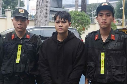 Đòi nợ kiểu 'khủng bố' tại bệnh viện gây xôn xao dư luận, bác sĩ phải bỏ tiền túi trả thay