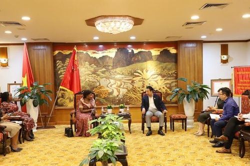 Thúc đẩy hợp tác chuyển giao công nghệ giữa doanh nghiệp Việt Nam - Uganda