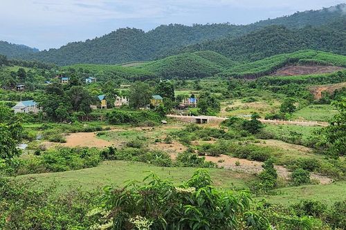 Ánh điện 'đánh thức' bản làng giữa VQG Phong Nha - Kẻ Bàng