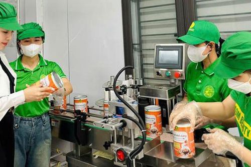 Loại bỏ 'giấy phép con' ẩn danh: Giảm gánh nặng cho doanh nghiệp nhỏ do phụ nữ làm chủ