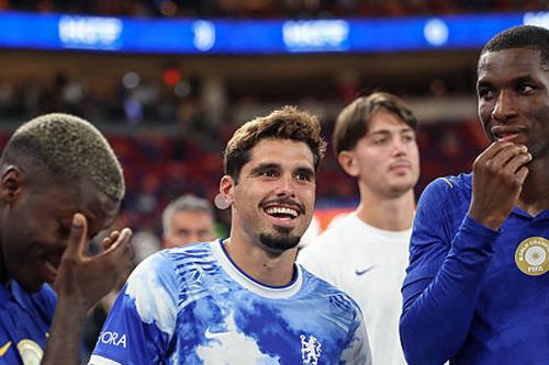 Arsenal được khuyên chiêu mộ Pedro Neto từ Chelsea với giá 70 triệu bảng để nâng cấp hàng công