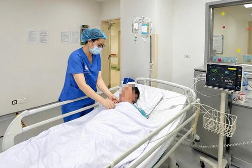 Uống mật cá 'bổ gan', 'tăng cường sức khỏe', người đàn ông 49 tuổi bị tổn thương gan nghiêm trọng