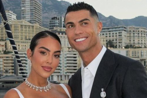 'Cú lừa' về đám cưới Ronaldo
